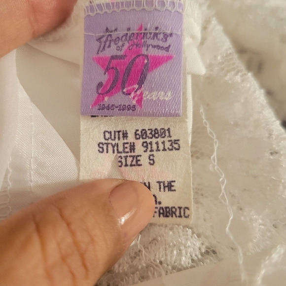 Frederick's of Hollywood Vintage White Nightgown Size Small - Picture 5 of 6